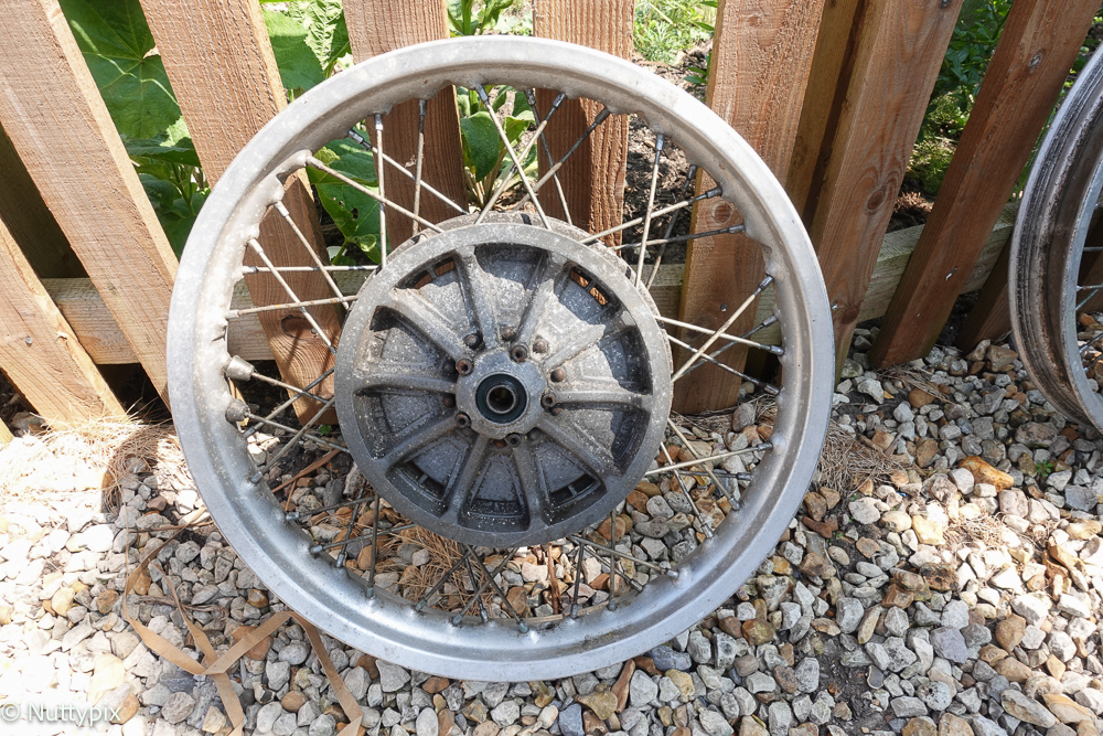 R80_7_Wheels-2.jpg
