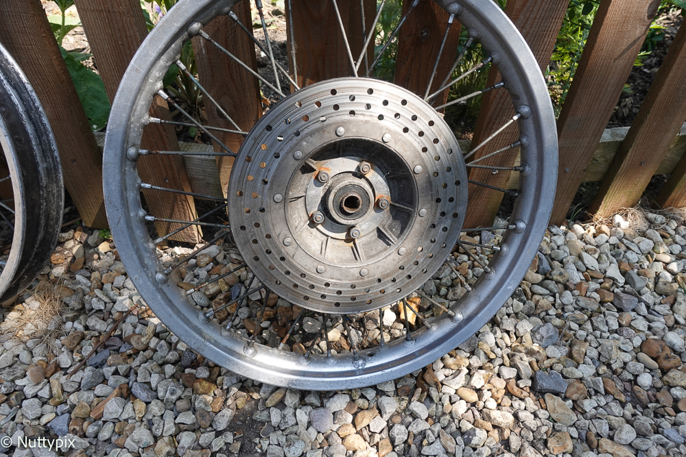 R80_7_Wheels-3.jpg